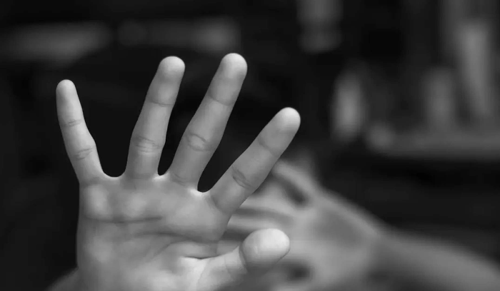 ضربها والدها بعصا... وفاة ابنة الـ10 سنوات في بعلبك