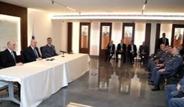 لبنان في المرمى الأميركي: ضغوط جمركية واقتراحات لا تخدم الاستقرار اللبناني<br />
عون لاستعادة هيبة قوى الأمن واحترام القانون.. والراعي: التطبيع ليس وقته