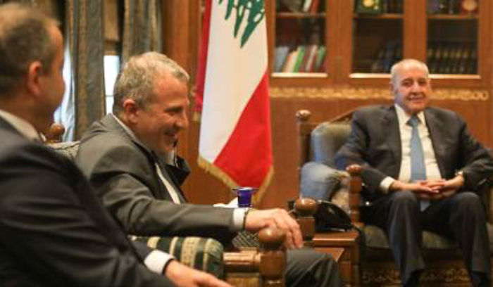 سجال الوقت الضائع الرئاسي: مبارزة الموارنة الأربعة وتحالفاتهم