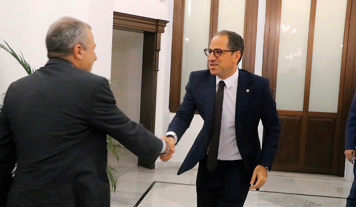 تشابك الوساطات يعيد معادلات الأزمة الى الصفر