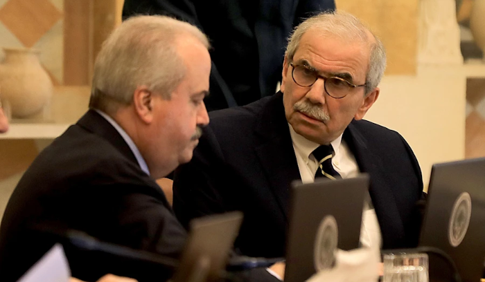 خضوعاً لإملاءات صندوق النقد الدولي: الحكومة «تعالج» المصارف وتؤجّل الخسائر