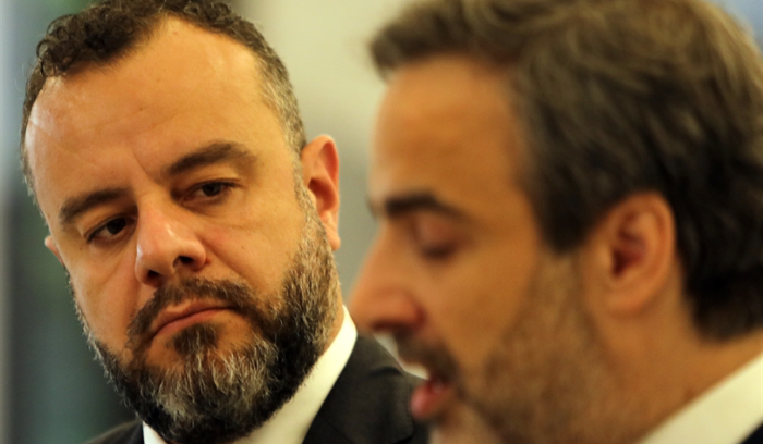 معوّض يلوّح بطرد عبد المسيح: كتلة «تجدّد» تفقد «ربع» أعضائها؟