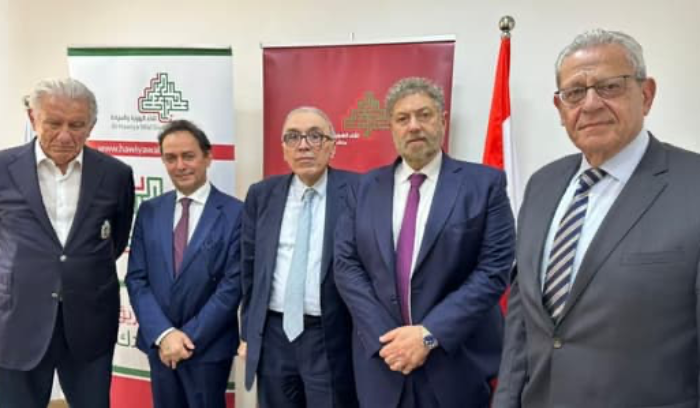 افرام ناقش 