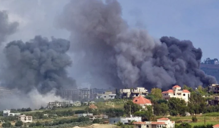 الجيش الإسرائيلي: قصفنا 3 منشآت عسكرية تابعة ل