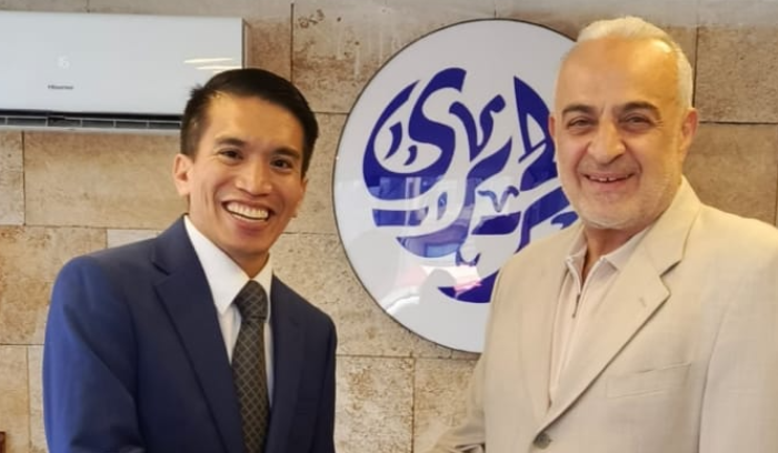 اسعد الحريري بحث والملحق التجاري الماليزي  في العلاقات الاقتصادية