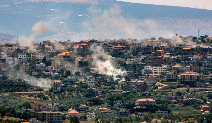 تصعيد كبير جنوب لبنان يُعيد شبح الحرب الموسعة<br />
تعليمات من نتنياهو بتوسيع نطاق الضربات و«حزب الله» يُسقط مسيّرة