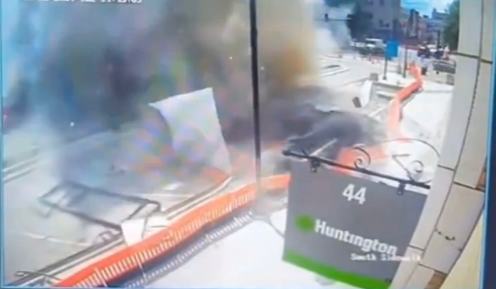 بالفيديو - انفجار  بنك ...و٧ إصابات!؟