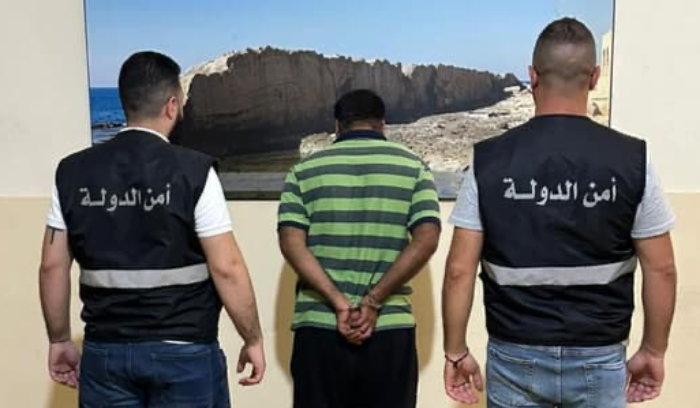 يُهرّب سوريّين عبر الحدود... أمن الدولة توقف 