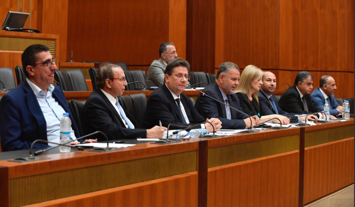 لجنة المال تواكب الملفّ بتشريع القوانين الفعّالة كنعان: مهلة ثلاثة أشهر للنازحين المخالفين