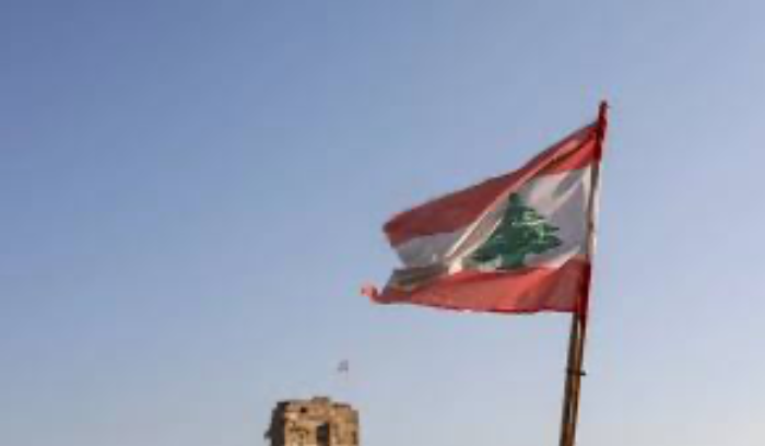 لبنان على عتبة 