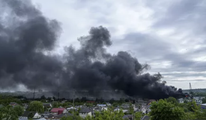 مقتل شخص وإصابات إثر تعرض رحلة بين لندن وسنغافورة لمطبات شديدة