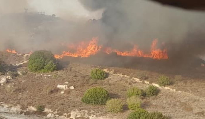 أهالي ميس الجبل يناشدون ‫الدفاع المدني التدخّل لإطفاء الحرائق
