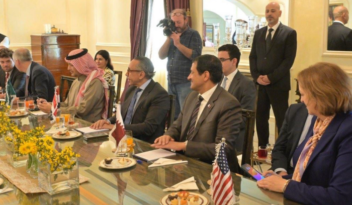 ربط انتخاب رئيس للبنان بغزة يفرمل تحرك سفراء «الخماسية»<br />
يشكون من قلة المرشحين وتبادل الشروط بين النواب