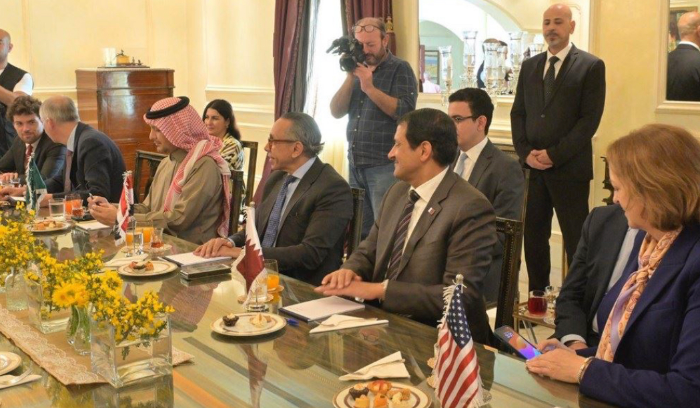 لقاء عوكر تقييمي: ماذا دار في اجتماع الخماسية؟