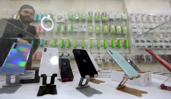 استيراد الهواتف: عودة الترف الاستهلاكي