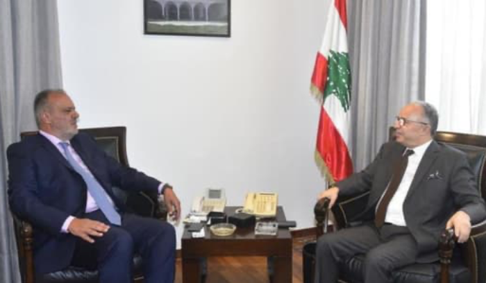 بوشكيان التقى سفير الجزائر وهذا ما بحثاه