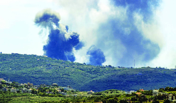 «تعديلات» عسكرية لـ«حزب الله» جنوباً تحسباً لمعركة استنزاف طويلة<br />
عدد قتلاه قارب 300 مقارنة بـ350 في حرب 2006