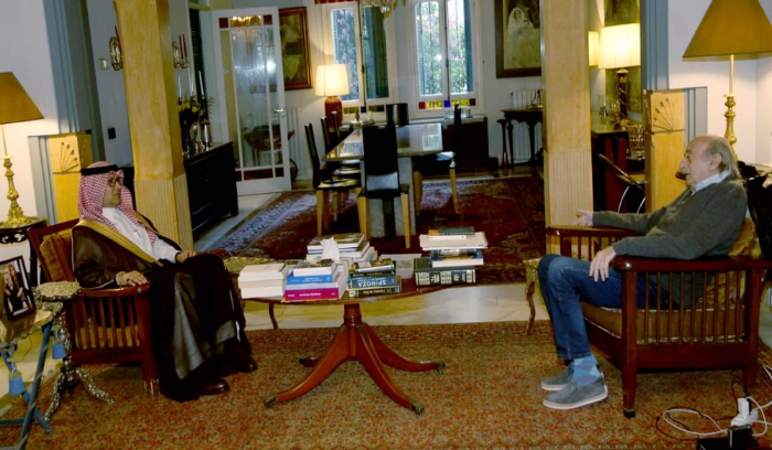 لقاء جنبلاط ـ البخاري: بحث معمق في القضايا المطروحة