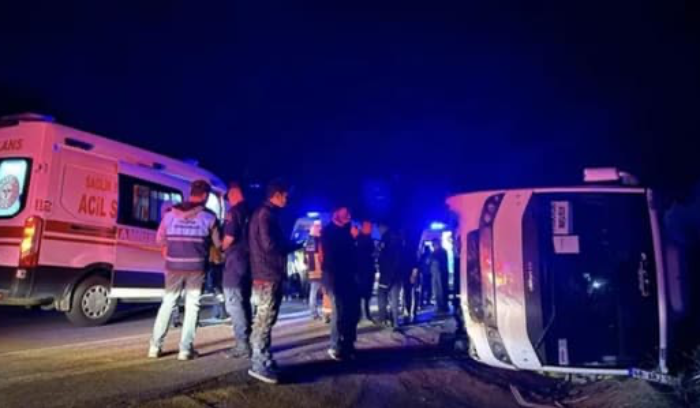 إصابة 25 شخصاً بحادث سير في تركيا