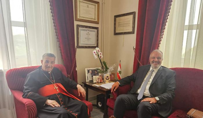 بوشكيان للبطريرك الراعي: وزارة الصناعة تضبط العمالة الأجنبية غير الشرعية في المصانع