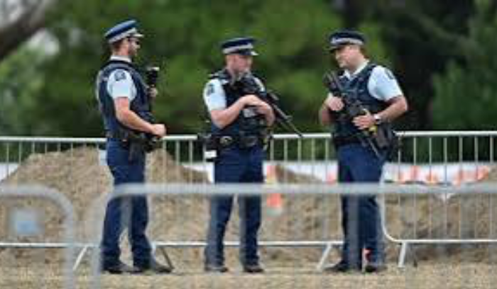 نفذ هجوم بسكين في أستراليا ... فأردته الشرطة