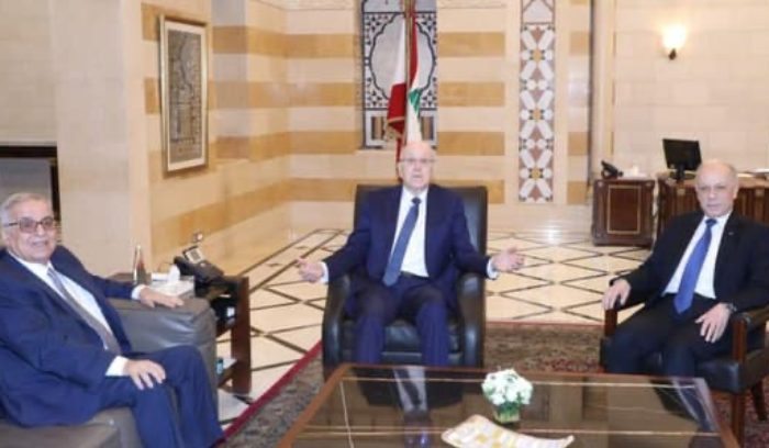 ميقاتي بحث ووزيري الخارجية والدفاع في التطورات