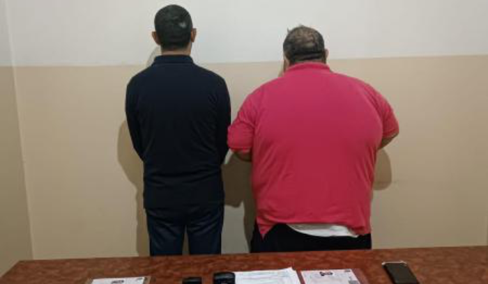 توقيف عصابة تزوير مستندات ومعاملات رسمية  في كمين محكم لشعبة المعلومات