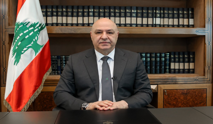 “يديعوت أحرونوت”: فرصة نادرة لحوار سري مع لبنان!