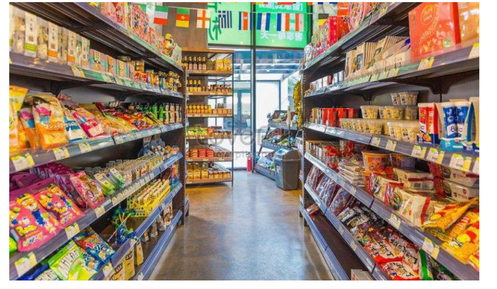 الأمن الغذائي متوفّر لـ3 أشهر... والمحروقات لأسبوعين<br />
لا مشكلة إمدادات طالما المرافئ مفتوحة وتحويل الأموال قائم