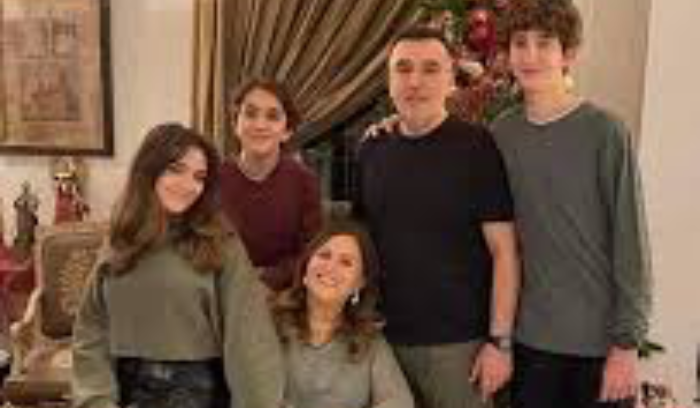 قطوع الاغتيال: أولوية إبعاد الفتنة والاحتكام إلى إنجاز التحقيقات<br />
عيد الفطر يُرخي بظلاله في عطلة مديدة.. والاحتلال يفوِّت نعمة الهدنة على غزة والجنوب