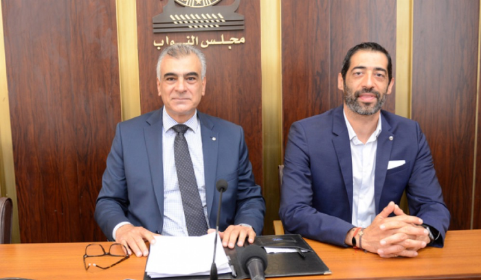 حول 