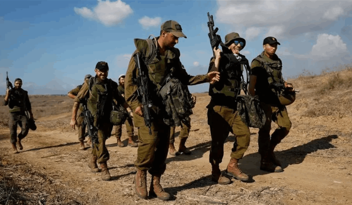 قائد المنطقة الشمالية الإسرائيلي: سنواصل ضرب 