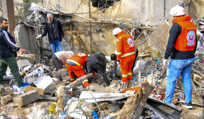 رئيسة وزراء إيطاليا في لبنان... وجعجع يطالب «الحزب» بتسليم سلاحه<br />
مجازر متنقّلة من الهبّارية إلى الناقورة... وإسرائيل: هزيمة 