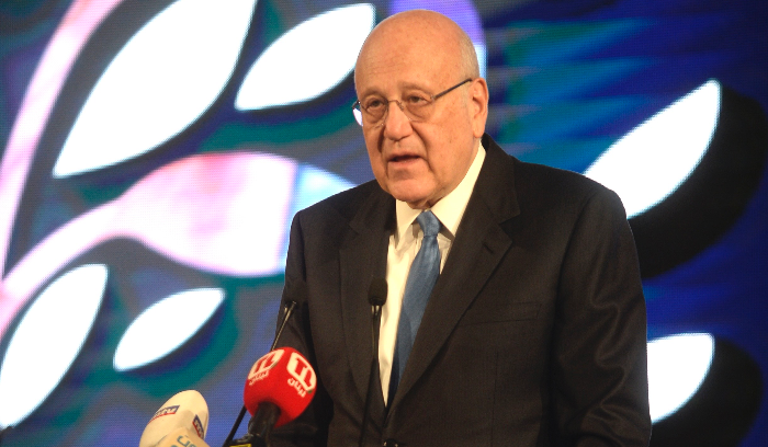 تأخير الهدنة يرجِّح ضرورات الحوار الرئاسي<br />
ميقاتي يطالب «المعيبين على الحكومة» انتخاب الرئيس.. ورميش تقرع الأجراس