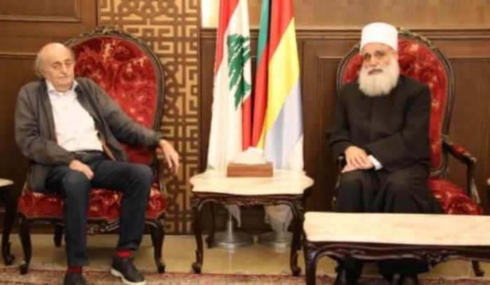 جنبلاط عرض مع شيخ العقل لشؤون عامة