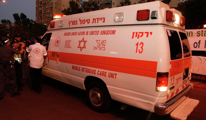 يرتدي زيًا للجيش الاسرائيلي ... أطلق النار فأصاب ٣ أشخاص