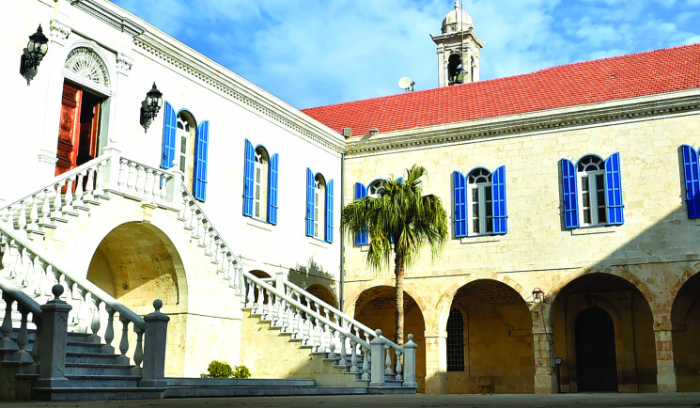 الاستحقاق الى ما بعد العيدَين... والمبادرة على حَيويّتها