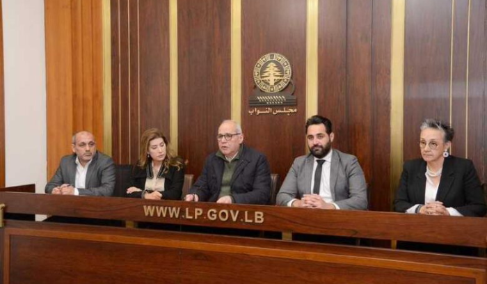 5 نواب معارضين: لن نسمح بظهور تشكيلات عسكريّة جديدة تزيد المشهد اللبناني تعقيداً
