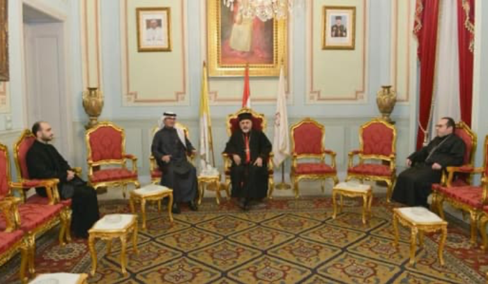 بخاري يزور بطريرك السريان الكاثوليك الأنطاكي