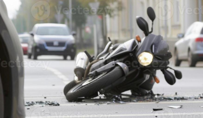 جريح جراء حادث سير بين عربة غولف كهربائية ودراجة نارية في البترون