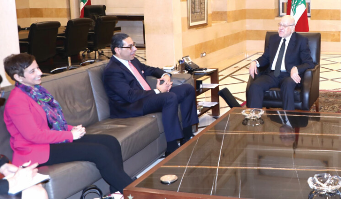 إمساك رئاسي والتفاوض جنوبي... وصياغات هوكشتاين على الطاولة