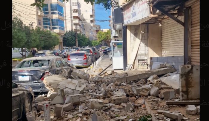 انهيار شرفة منزل في صور ...هل من إصابات؟
