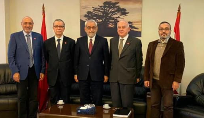 بقرادونيان التقى وفدًا من حزب 