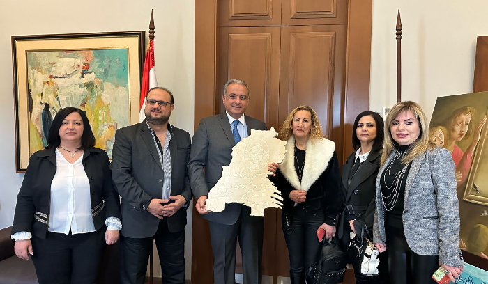 المرتضى التقى  رئيس ووفدا من الهيئة الإدارية لرابطة موظفي  ومستخدمي  المركز التربوي للبحوث والانماء