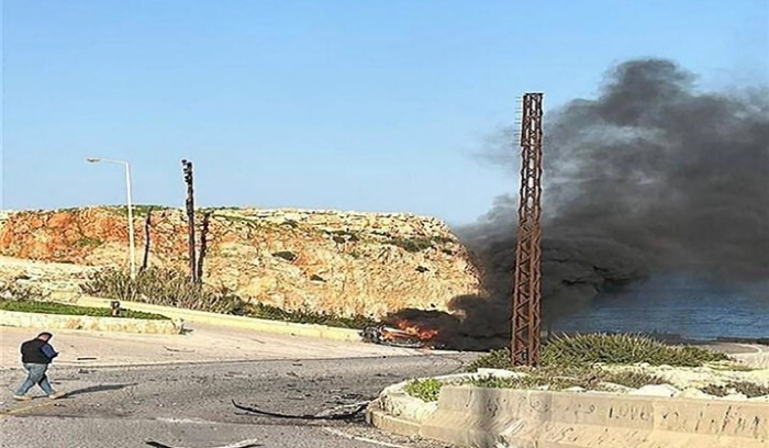 إسرائيل تجري مسحاً جوياً يمرّ فوق أودية بلاد جبيل وطرابلس حتى الهرمل وتقتل 3 من حزب الله<br />
لا رئيس قبل انتهاء ولاية البرلمان والحريري يستعد للمكوث طويلاً في لبنان