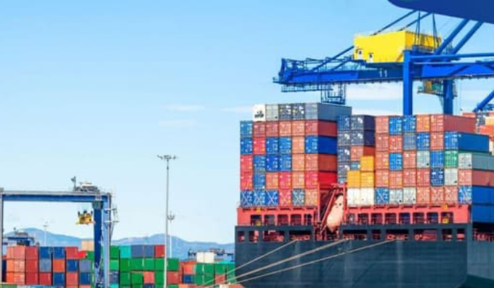 مدير عام مرفأ بيروت: هذا سبب تكدّس الحاويات