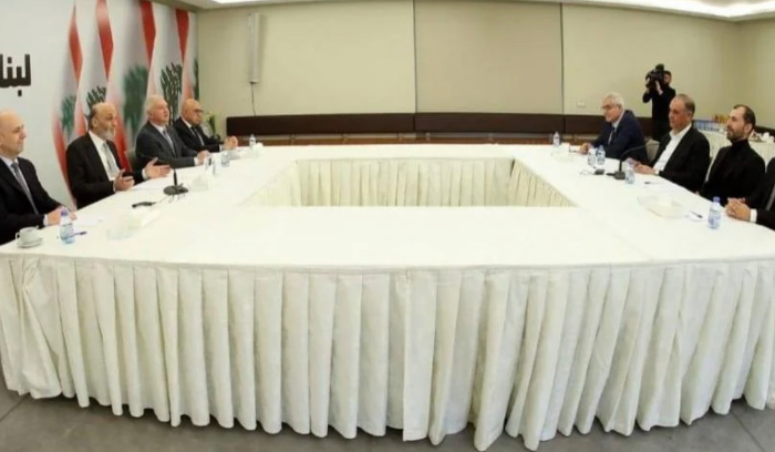 المبادرة تشقّ طريقها... لكنّ سفيراً عربياً ينصح 