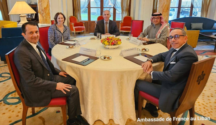 القوى السياسية اللبنانية أمام امتحان قريب لـ«معايير لودريان» الرئاسية<br />
«الخماسية» تجتمع وزارياً لمباركة الحل... أو معاقبة المعرقلين