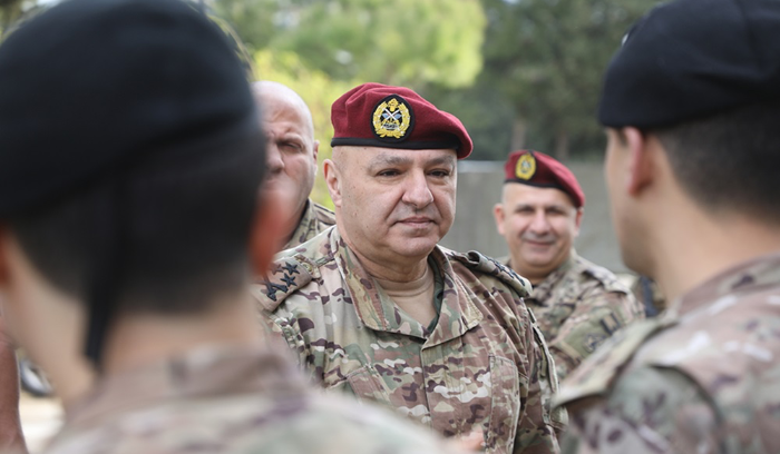 العماد عون: الجيش يحظى بثقة الدول الصديقة