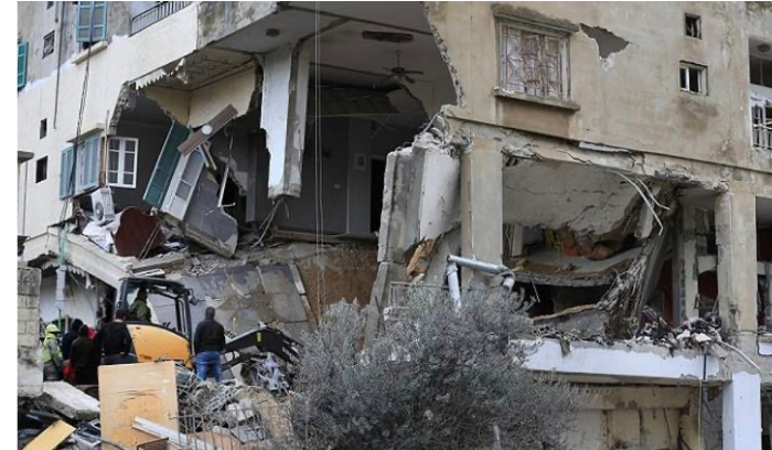 إحصاءات  رسمية: 270 وحدة سكنية دُمِّرت كلّياً و1500 جزئياً<br />
الأوراق والوساطات في مهبّ الحرب: إسرائيل تُهدّد بيروت والجيش